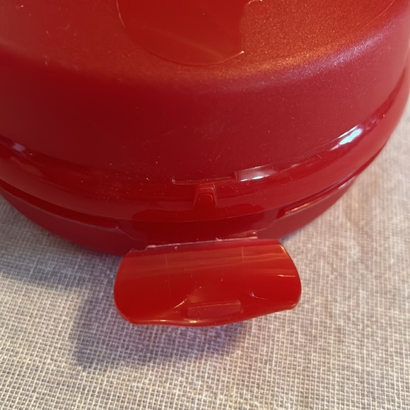 Tupperware lunch set. - Picture 9 of 10